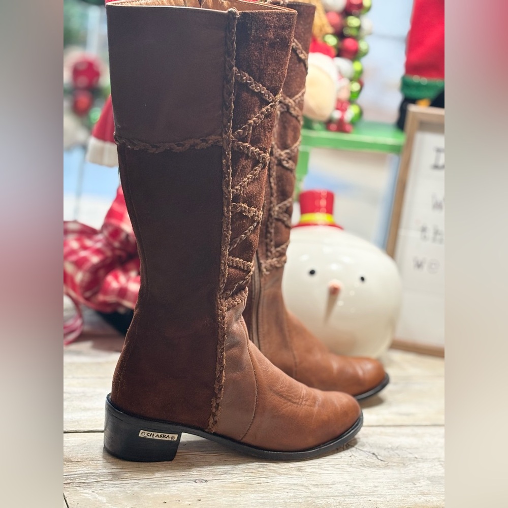 Chaska Leather | Suede Braided Western Boots. Made in Brazil. Women’s Sz-8.5